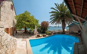 Luxury Beachfront Villa Mare With Private Pool At The Beach Orebic - Peljesac